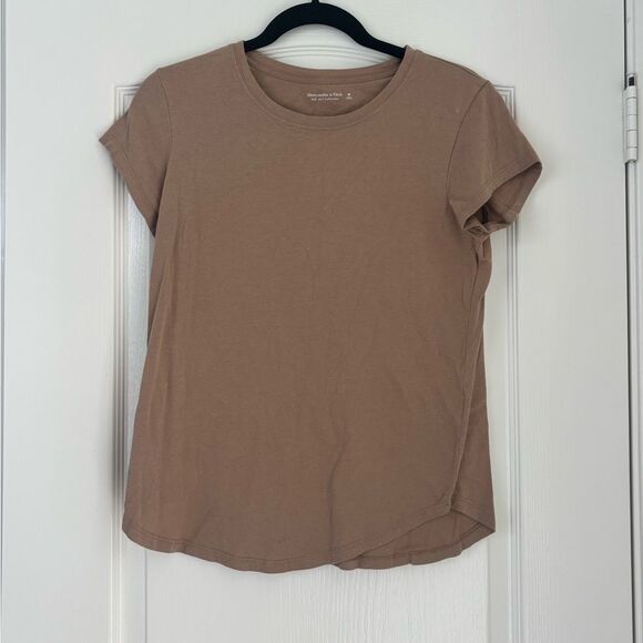 Abercrombie & Fitch Tan Short Sleeve Tee - Picture 1 of 3